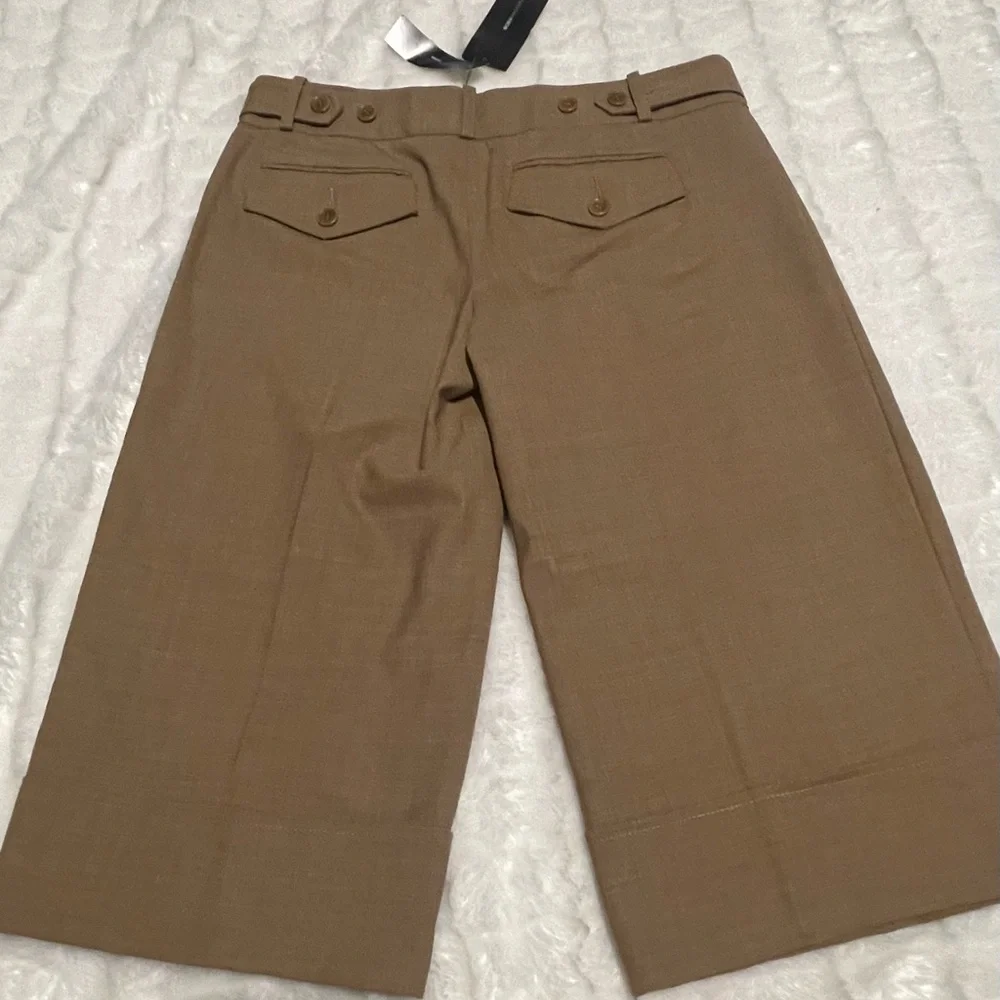 BCBGMaxAzria Elegant Black and Cream Design - Picture 8 of 16